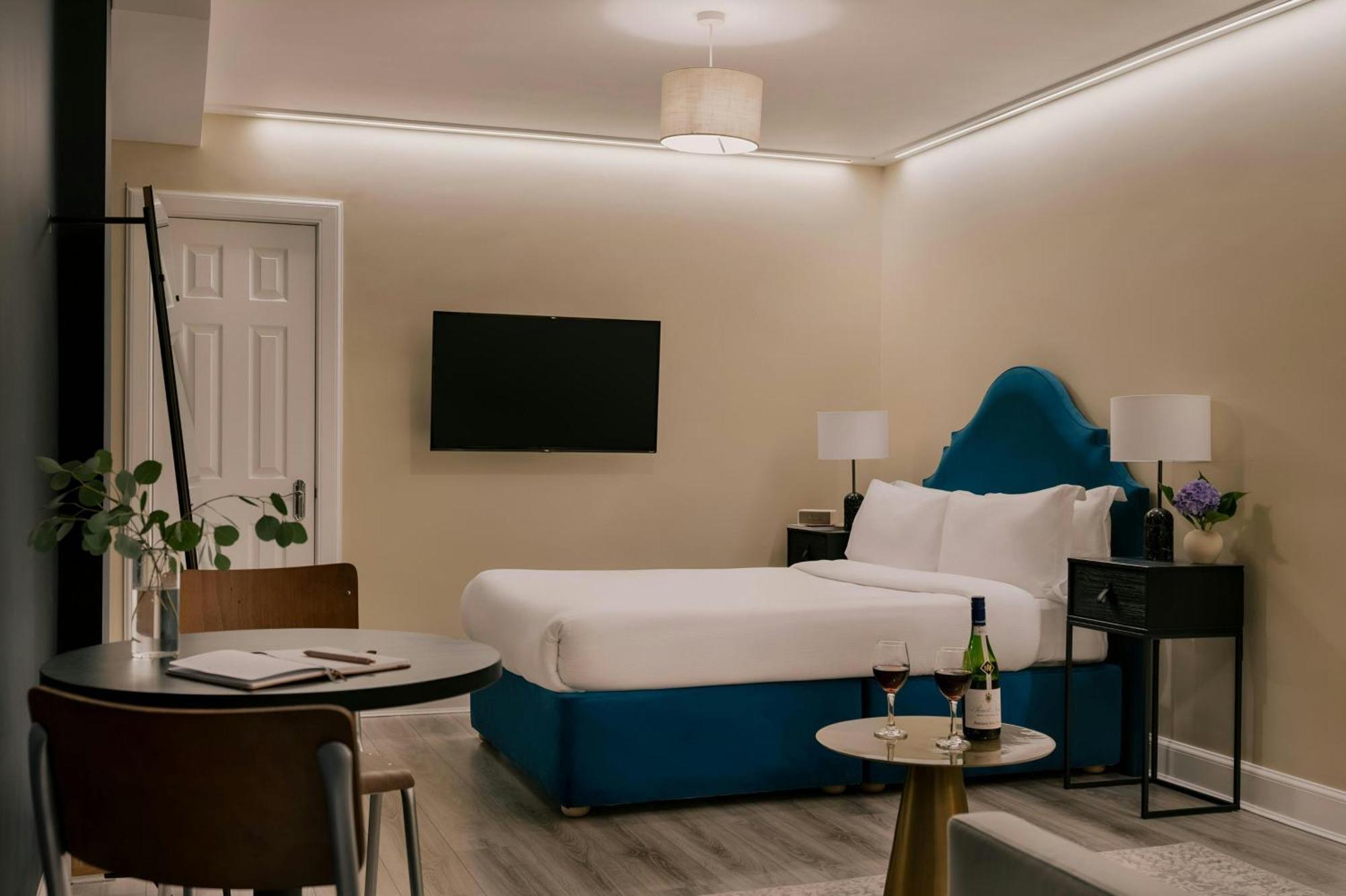 Sonder By Marriott Bonvoy Royal Garden New Town Aparthotel 4*