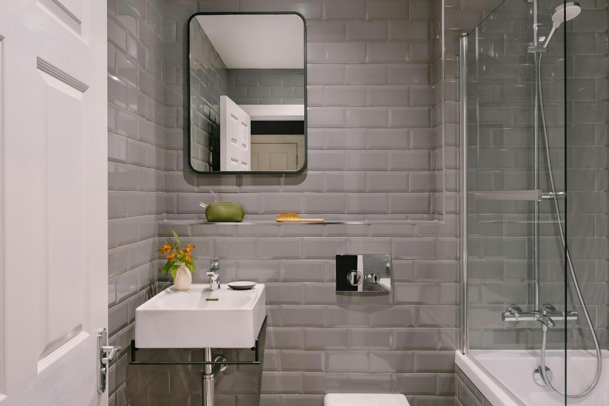 Sonder By Marriott Bonvoy Royal Garden New Town Aparthotel