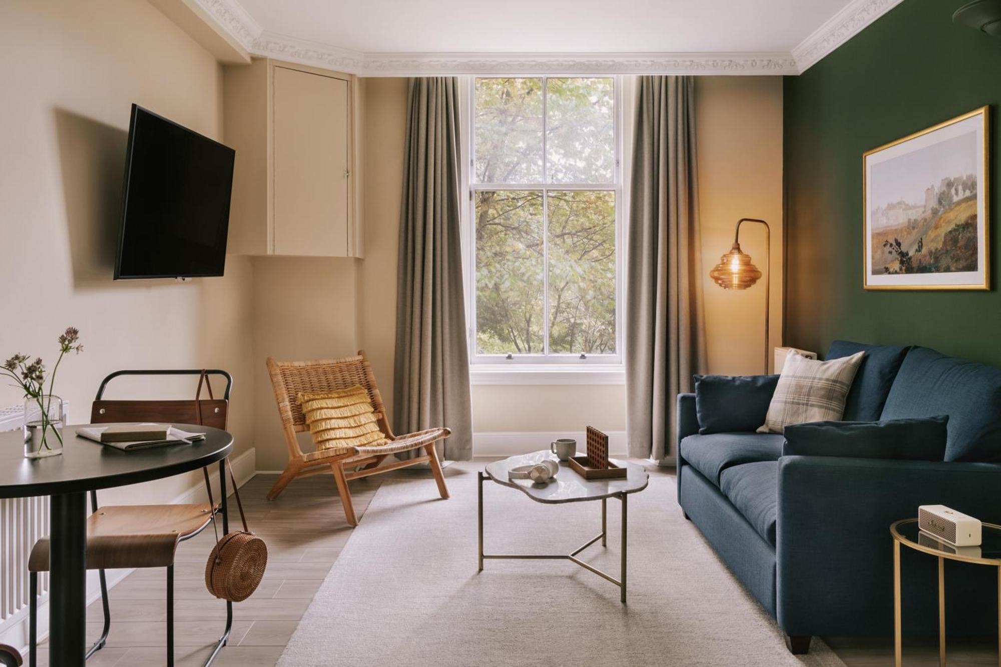 Sonder By Marriott Bonvoy Royal Garden Apartments New Town Edinburgh